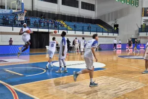 Ήττα στις λεπτομέρειες στον πρώτο ιστορικό αγώνα (φώτος)