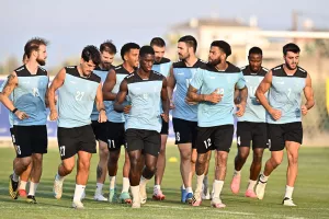 (Φώτος) Back in training