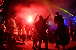 Θύρα 3: ΦΩΤΟΣ από το Φεστιβάλ και ευχαριστίες