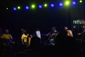 Θύρα 3: ΦΩΤΟΣ από το Φεστιβάλ και ευχαριστίες