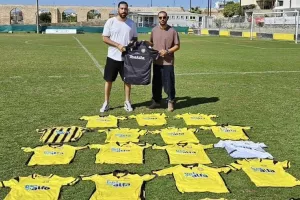 Όμορφη κίνηση από τον ΑΣΙΛ/Χάρισε 20 φανέλες για φιλανθρωπικό σκοπό 