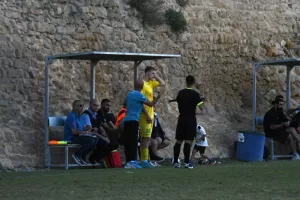 Κλικς από το διπλό του ΑΠΟΝΑ (φώτος)