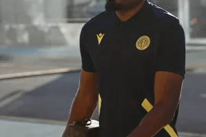 (Φώτος) Η άφιξη της ΑΕΛ 