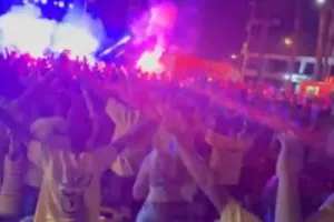 (Βίντεο kerkida) "Μόνο εσένα εγώ, έχω στο μυαλό" οι ΑΕΛίστες!