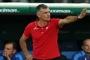 Τι είπε ο Μεντιλίμπαρ στους παίκτες του Ολυμπιακού