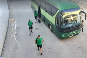 (Φώτος Kerkida) Άφιξη αποστολής Ομόνοιας