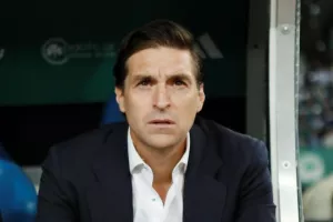 Αλόνσο: "Αξίζαμε 2 γκολ στο ημίχρονο, δεν μας δόθηκε καθαρότατο πέναλτι"
