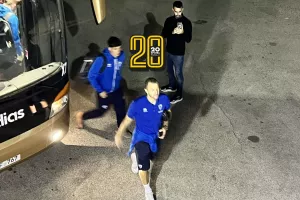 (Φώτος Kerkida) Άφιξη... Ανόρθωσης