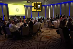 (Φώτος Kerkida) Γαλαζοκίτρινο... Gala Dinner στην παρουσία του ΠτΔ