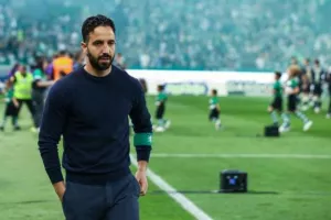 Α Bola: «Ο Αμορίμ αναλαμβάνει την Μάντσεστερ Γιουνάιτεντ»