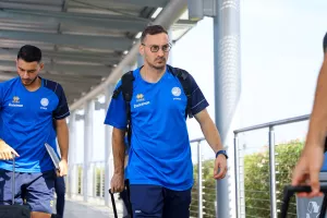 (Φώτος) Πέταξε για Κόσοβο η Εθνική 