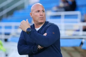 ΑΣΙΛ-Άρης: Άνετη... πρόκριση για την "Ελαφρά Ταξιαρχία" (Φώτος)
