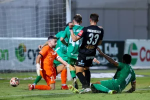 Εθνικός -ΑΕΖ: Πρόκριση με ανατροπή
