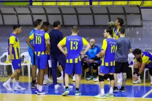 Ερυθρόλευκο... διπλό (Φώτος)