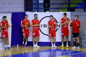 Ερυθρόλευκο... διπλό (Φώτος)