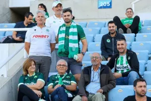 ΦΩΤΟΡΕΠΟΡΤΑΖ από τον κόσμο στο ΓΣΠ