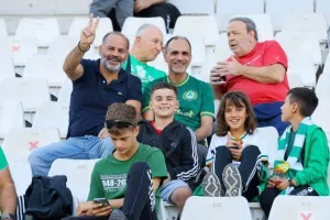 ΦΩΤΟΡΕΠΟΡΤΑΖ από τον κόσμο στο ΓΣΠ