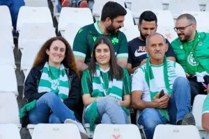 ΦΩΤΟΡΕΠΟΡΤΑΖ από τον κόσμο στο ΓΣΠ