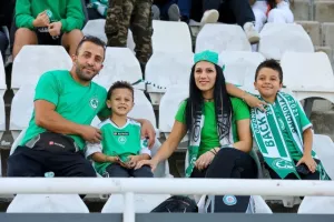 ΦΩΤΟΡΕΠΟΡΤΑΖ από τον κόσμο στο ΓΣΠ
