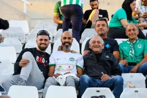 ΦΩΤΟΡΕΠΟΡΤΑΖ από τον κόσμο στο ΓΣΠ