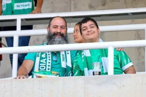 ΦΩΤΟΡΕΠΟΡΤΑΖ από τον κόσμο στο ΓΣΠ
