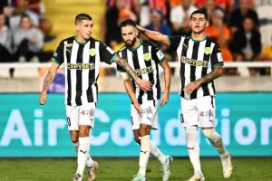 ΑΠΟΕΛ - ΑΕΚ: Μεγάλο διπλό με Φαράζ!
