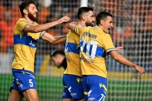 ΑΠΟΕΛ-Ανόρθωση: Γαλαζοκίτρινο… το ντέρμπι με Λαϊφη και Ντράζιτς! (φώτος)