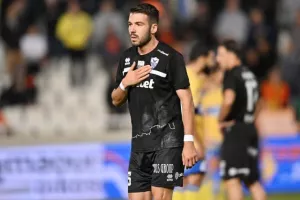 ΑΠΟΕΛ-Ανόρθωση: Γαλαζοκίτρινο… το ντέρμπι με Λαϊφη και Ντράζιτς! (φώτος)