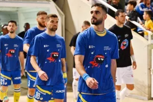 ΑΠΟΕΛ - ΑΕΚ: Μεγάλο διπλό με Φαράζ!