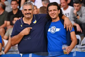 Ο κόσμος στο "ΠΑΠ" (Φώτος)