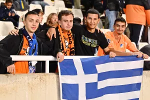 Ο κόσμος στο ΑΠΟΕΛ-Ανόρθωση (φώτος)