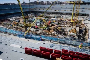 Απίθανα πράγματα στο Camp Nou: Ξύλο μεταξύ εργατών με έξι τραυματίες!
