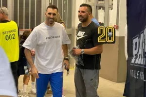 Με χαμόγελο ο πρόεδρος 