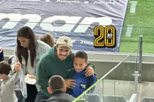 (Φώτος) Πόλος έλξης ο Μάρκες 