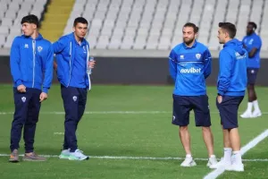 (ΦΩΤΟΣ) ''Πηγαδάκια'' πριν την σέντρα 