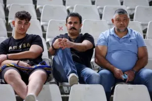 Ο κόσμος στο ΑΠΟΕΛ-Ανόρθωση (φώτος)