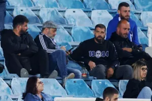 Ο κόσμος στο ΑΠΟΕΛ-Ανόρθωση (φώτος)