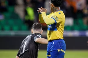 Shamrock Rovers - ΑΠΟΕΛ: Έ"Χ"ασε τη νίκη μέσα απ' τα χέρια του