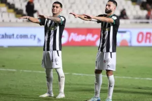 ΑΠΟΕΛ - ΑΕΚ: Μεγάλο διπλό με Φαράζ!