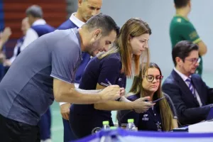 Μεγάλη νίκη και προβάδισμα για την Ομόνοια (Φώτος)