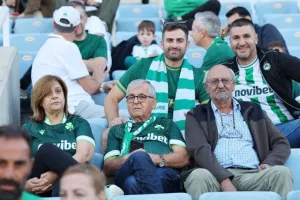 ΦΩΤΟΡΕΠΟΡΤΑΖ από τον κόσμο στο ΓΣΠ