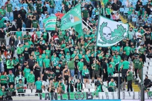 ΦΩΤΟΡΕΠΟΡΤΑΖ από τον κόσμο στο ΓΣΠ