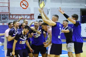 (Φώτος) Σήκωσε το τρόπαιο ο Kuutio Homes Παφιακός