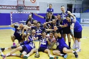(Φώτος) Σήκωσε το τρόπαιο ο Kuutio Homes Παφιακός