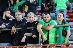 (Φώτος) Οι Ομονοιάτες στο "Αμμόχωστος"