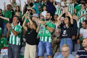 (Φώτος) Ο κόσμος στο "Αλφαμέγα"