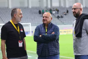 ΜΟΝΟ ένας!