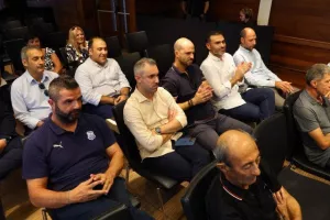 (ΒΙΝΤΕΟ) Απόλλων/"Το λεύκωμα θα προσφέρει αιώνια δόξα και αναγνώριση"