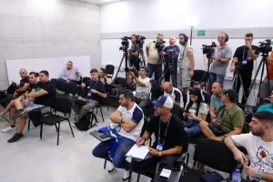 "Να νιώσουμε περήφανοι - Είναι τιμή που είμαι εδώ"
