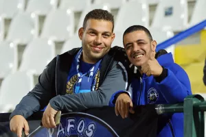 (Φώτος) Ο κόσμος στην Περιστερώνα